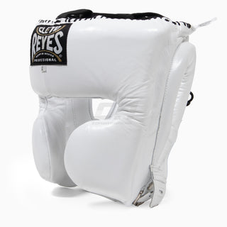 Hoofdbeschermer Cleto Reyes met parazygomen