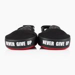 Coussinets de mise au point Fairtex FMV13 maximisé Rouge-noir-Combat Arena
