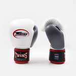 Gants de Muay Thai Twins Special BGVL4 Noir-blanc-gris-Combat Arena