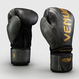 Guantoni Venum Galactic 3.0 Nero-oro-Combat Arena