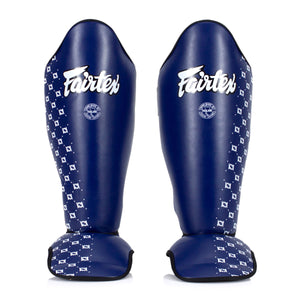 Scheenbeschermers Fairtex Competitie SP5 met blauwe voetbeschermers 