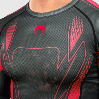 Rashguard Venum Amazonia Reborn maniche lunghe Nero-rosso-Combat Arena