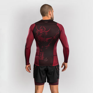 Rashguard Venum Assassin's Creed Shadows maniche lunghe Rosso-nero-Combat Arena