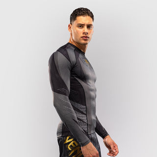 Rashguard Venum Galactic 3.0 maniche lunghe Nero-oro-Combat Arena