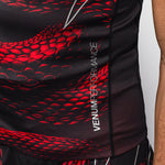 Rashguard Venum Matupa korte mouwen Zwart-rood 